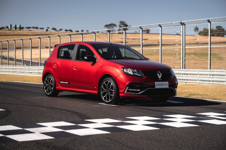  Renault Sandero R.S. 2019 года  (фото 8 из 49)